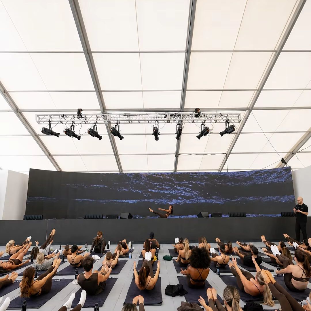 Beyaz Alüminyum Atriyum Çadırı - Yoga Fitness Retreat incelemesi ve fiyatı