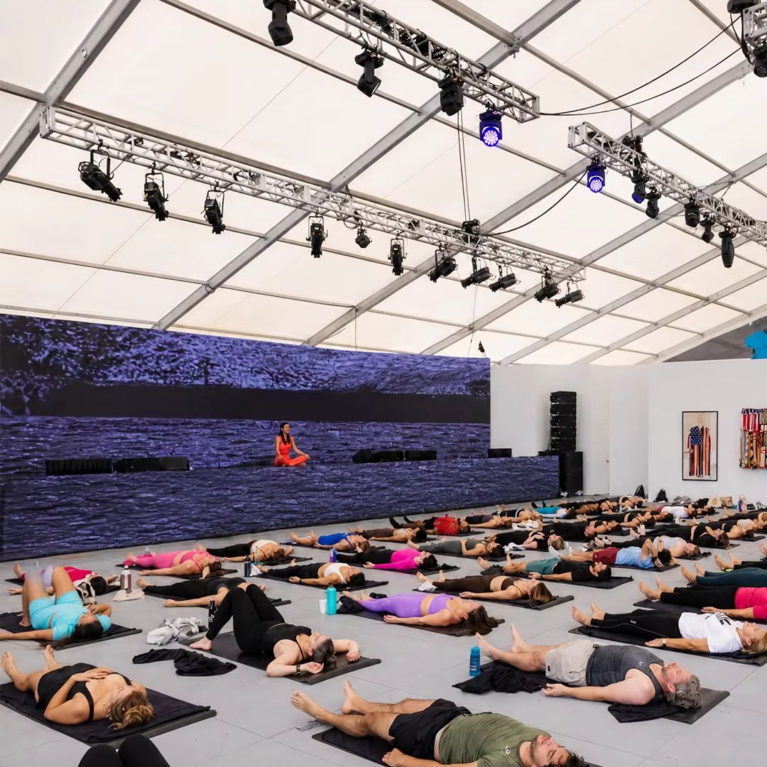 Beyaz Alüminyum Atriyum Çadırı - Yoga Fitness Retreat incelemesi ve fiyatı